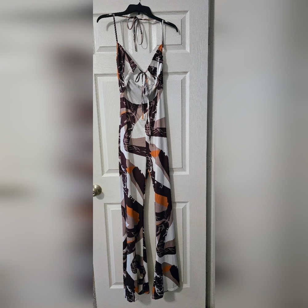 Elegant Brown and Orange Jumpsuit with Wide-Leg Silhouette